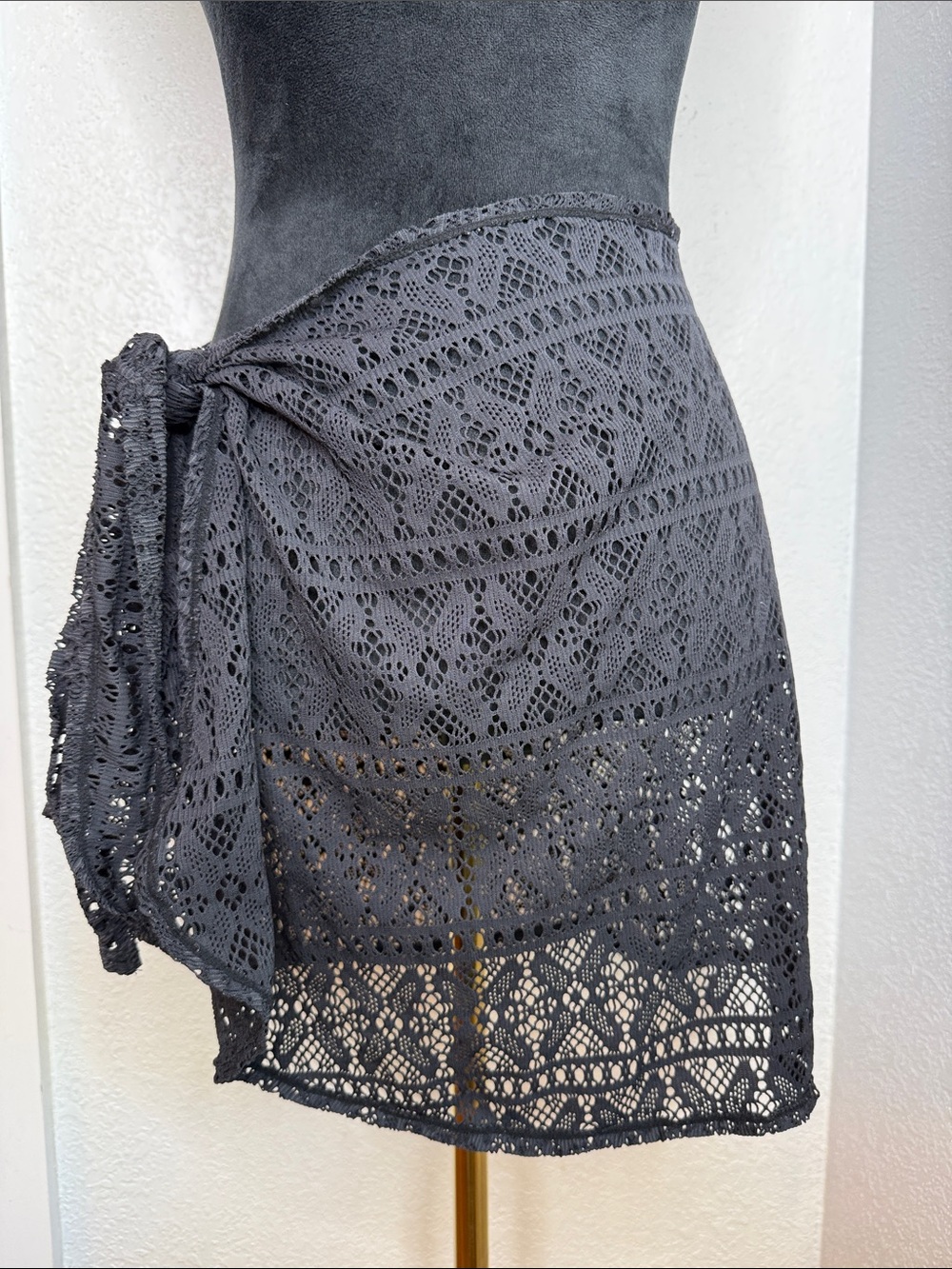 Black Crochet Lace Swim Cover Up Wrap Skirt Sarong Tie Waist Beach Coverup